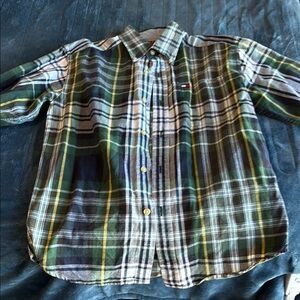 Tommy Hilfiger Plaid Button-Up Shirt
